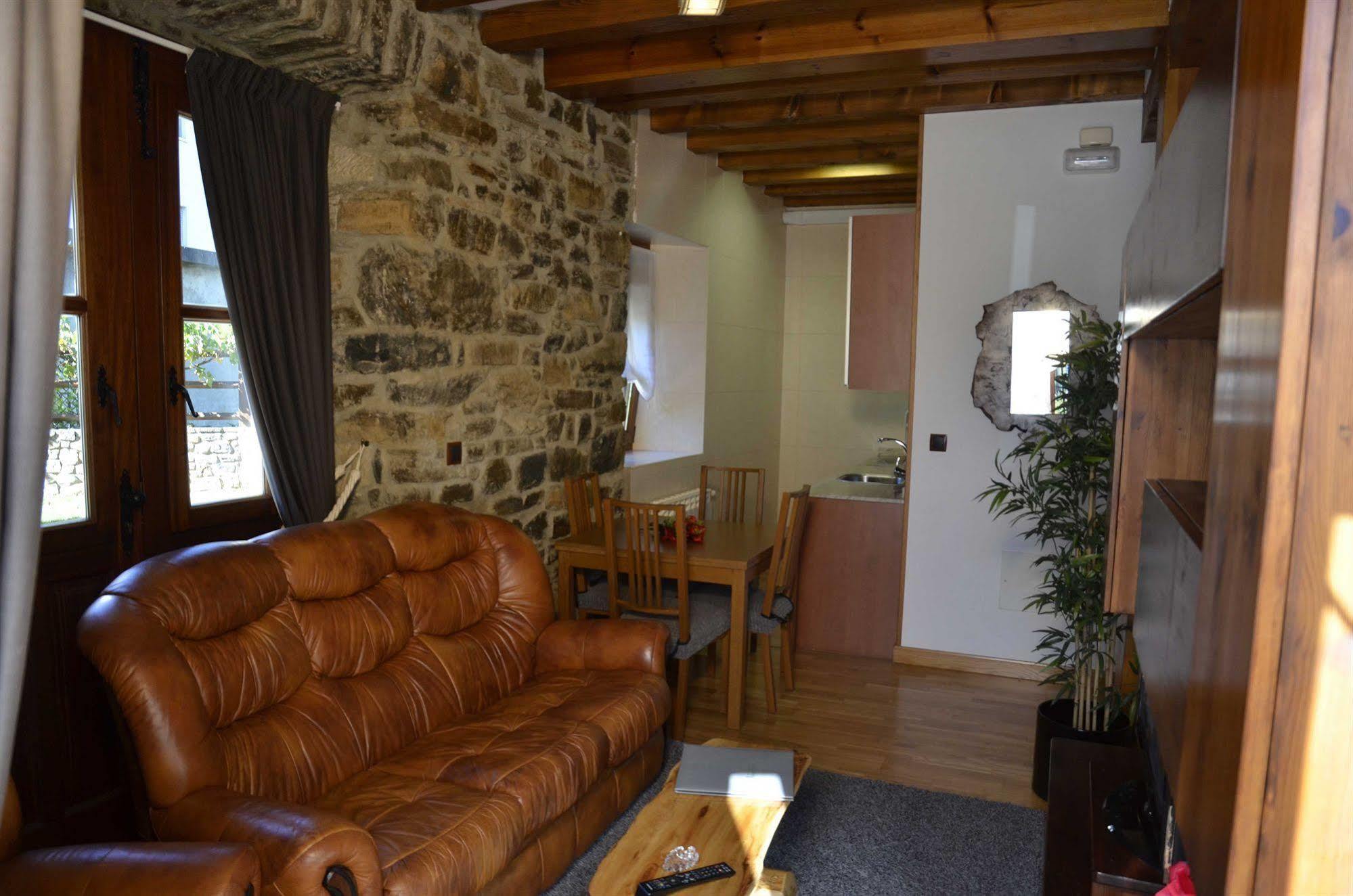 Apartamentos Spa Cantabria Infinita Cillorigo de Liebana Exterior foto